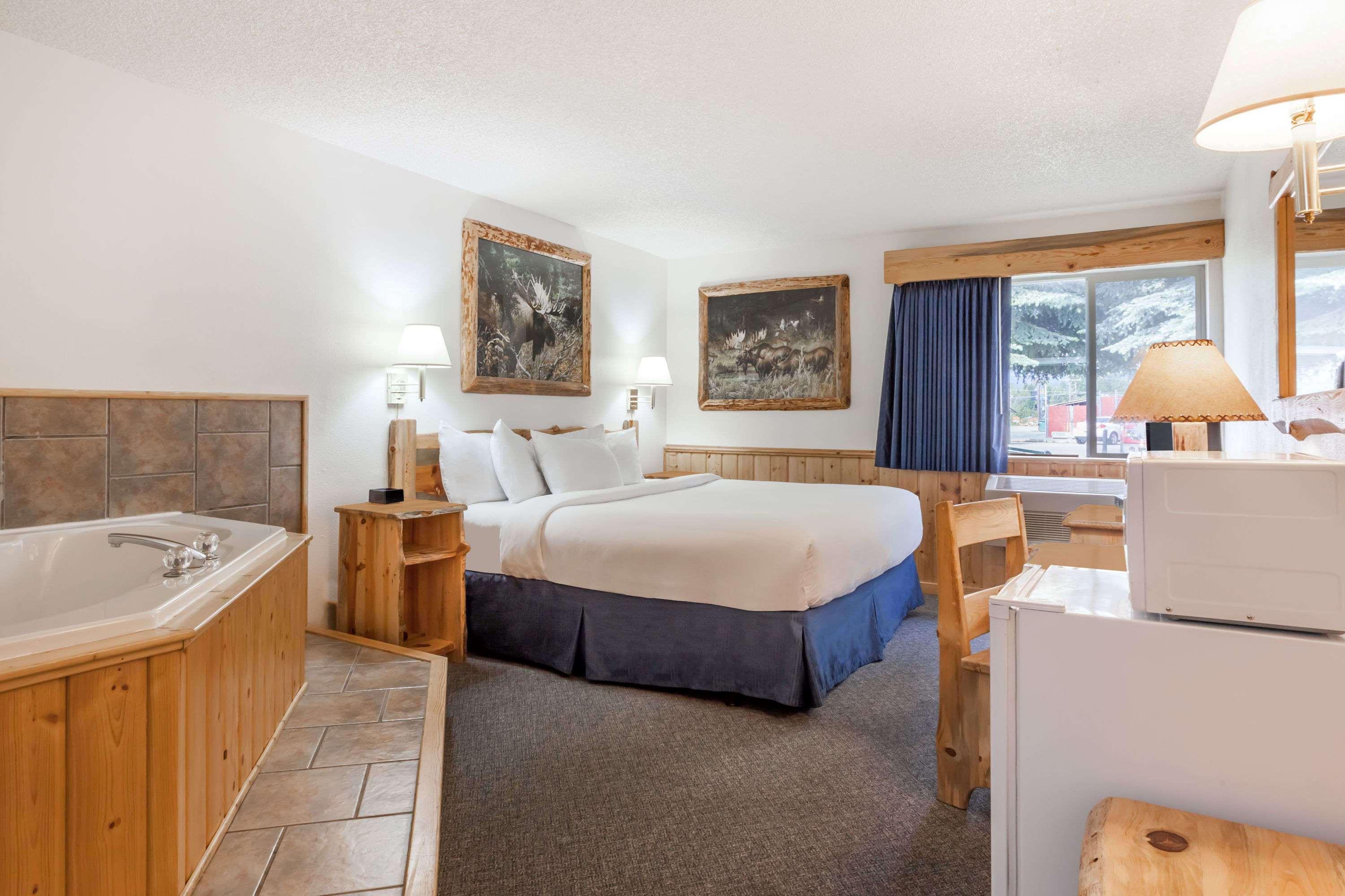 Ponderay Days Inn By Wyndham Sandpoint מראה חיצוני תמונה
